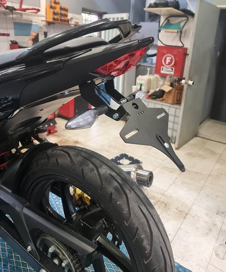 License plate holder compatible with Benelli RCX 185 2023-2024