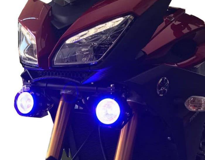 Yamaha MT-09 Tracer 2015 - Precio, fotos, ficha técnica y motos rivales