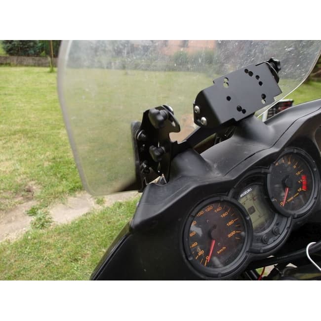 Windscreen adjuster with GPS bracket compatible with Suzuki V-Strom DL650 2004-2011