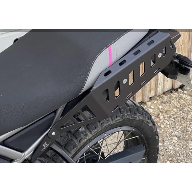 GIVI Gepäckträger Für CFMOTO 450 MT - Hinterer Anschluss Für Topcase