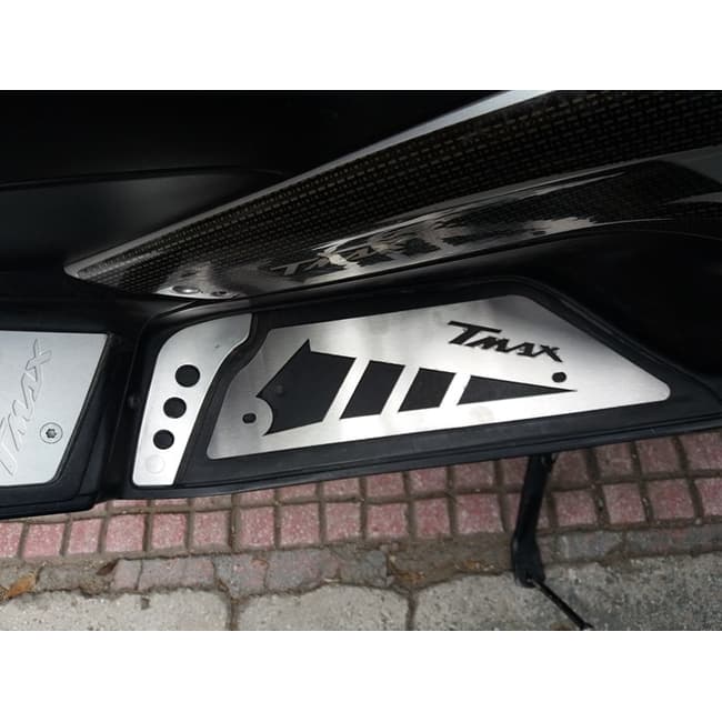 Footrest plates kit compatible with Yamaha T-Max 500 2008-2011