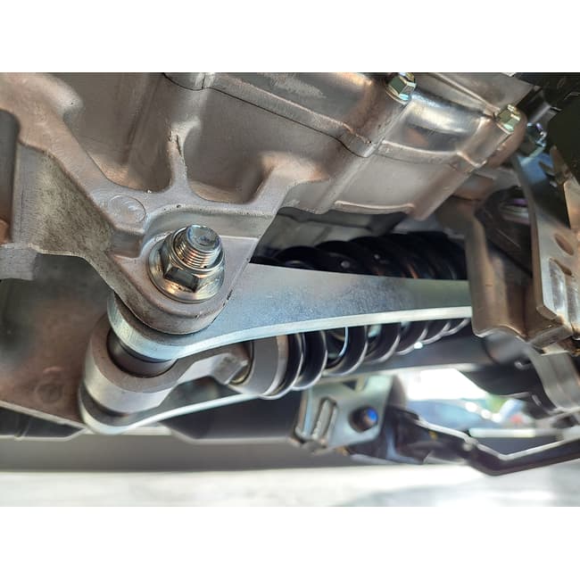 Lowering links compatible with Yamaha T-Max 530 2017-2019 / T-Max 560 2020-2023 (15mm)