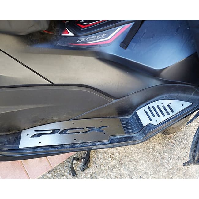 Footrest plates kit compatible with Honda PCX 125 / 155 2021-2024
