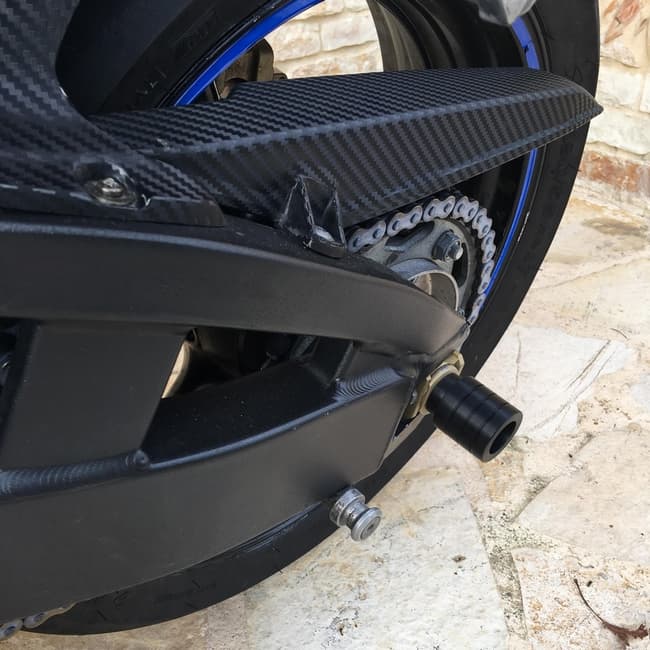 Swingarm protector compatible with Honda CBR 954 2002-2003