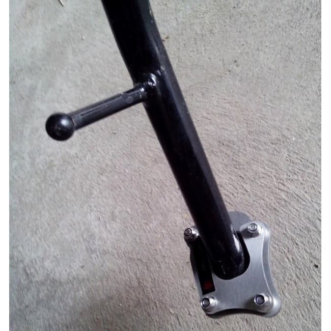 Side stand extension plate compatible with Honda XLV125 Varadero 2001-2023