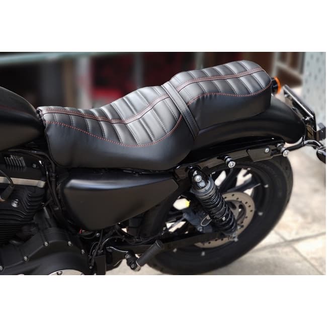 Seat cover compatible with Harley Davidson Sportster 883 Iron 2016-2022