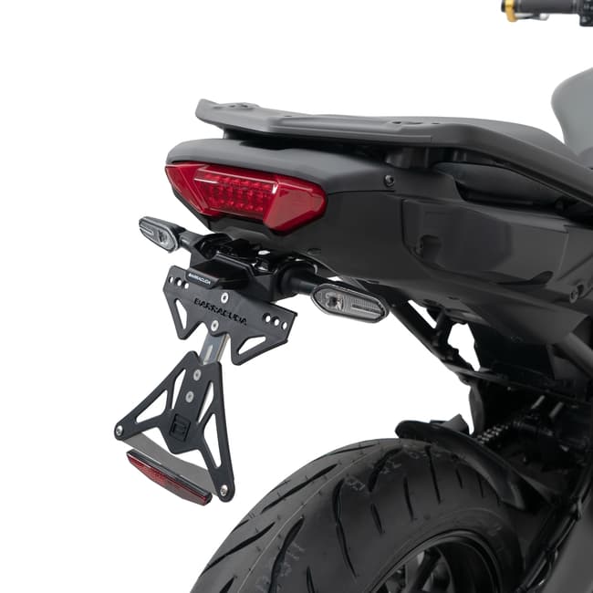 Αναδιπλούμενη βάση πινακίδας Barracuda για Yamaha Tracer 9 / GT 2021-2025 με θέση για εργοστασιακά φλας