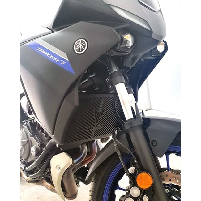Cosmo Radiator guard compatible with Yamaha Tracer 7 / GT 2020-2024