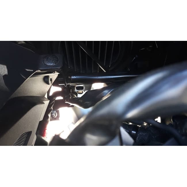 Cosmo Auxiliary lights mounting bracket compatible with Yamaha Tracer 900 2015-2017