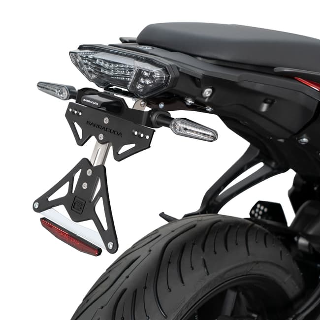 Suporte de placa Barracuda compatível com Yamaha Tracer 700 2020-2024 específico para piscas originais