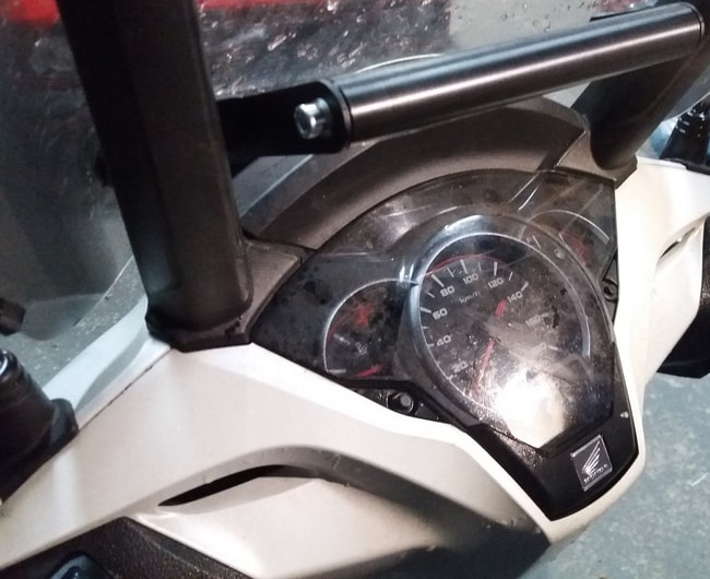Honda SH300 / SH300i 2008-2019 için Kokpit GPS braketi