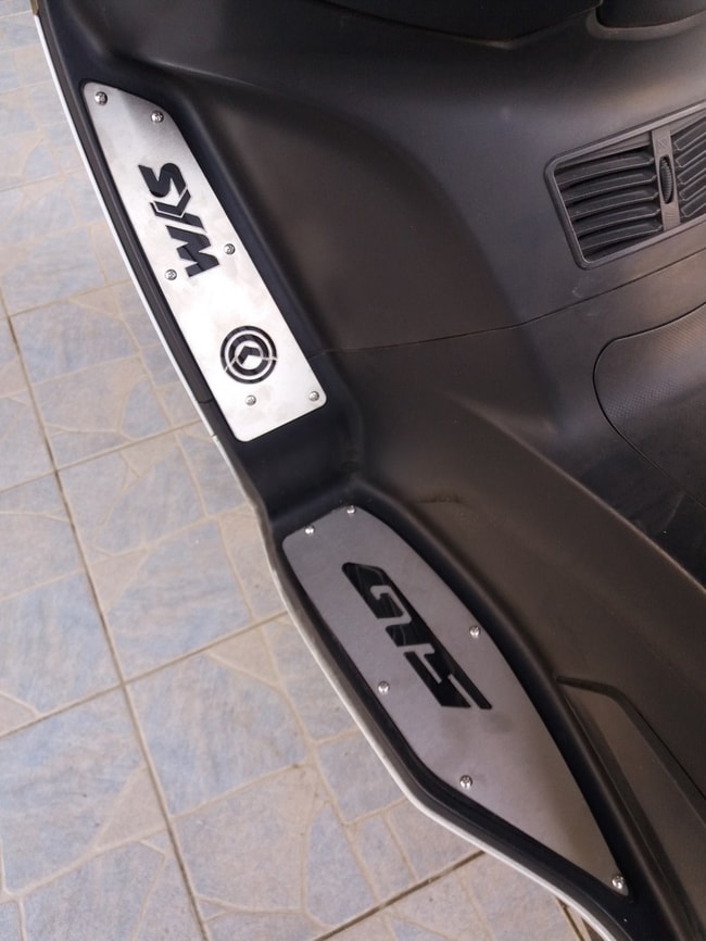 Kit de placas de apoio para os pés para SYM GTS 250 / 300 2012-2018