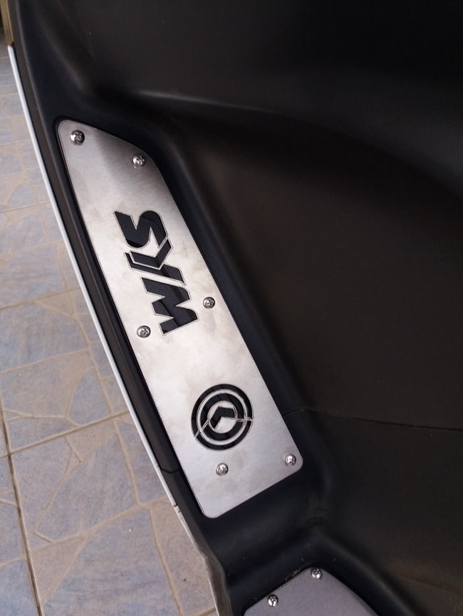 SYM GTS 250 / 300 2012-2018 için ayak dayama plakaları kiti