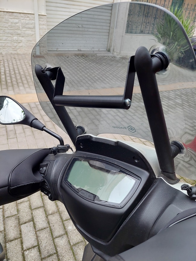 Support GPS cockpit pour Piaggio Medley 125 / 150 2021-2023