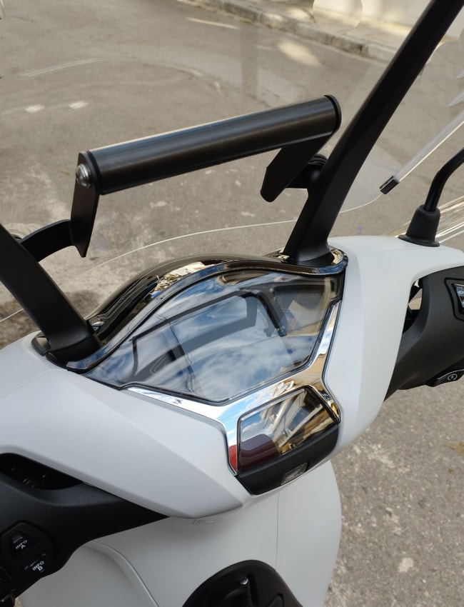 Honda SH125 / SH150 2023-2024 için Kokpit GPS braketi