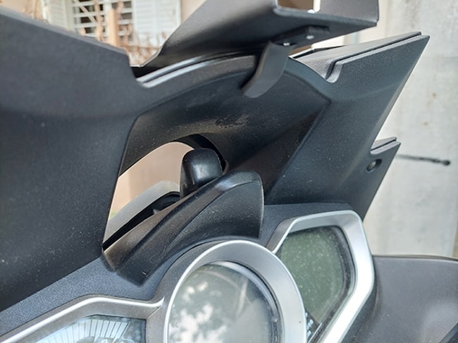 Smartphone / GPS cockpit bracket for Kymco Xciting-S 400 2018-2023