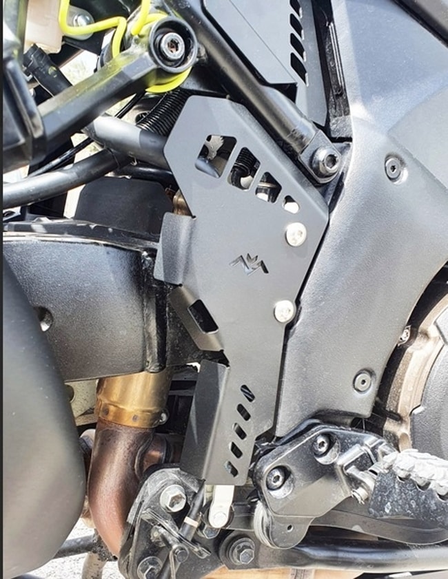 Protetor da bomba de freio traseiro para Suzuki V-Strom DL1050 / XT '20-'22 preto