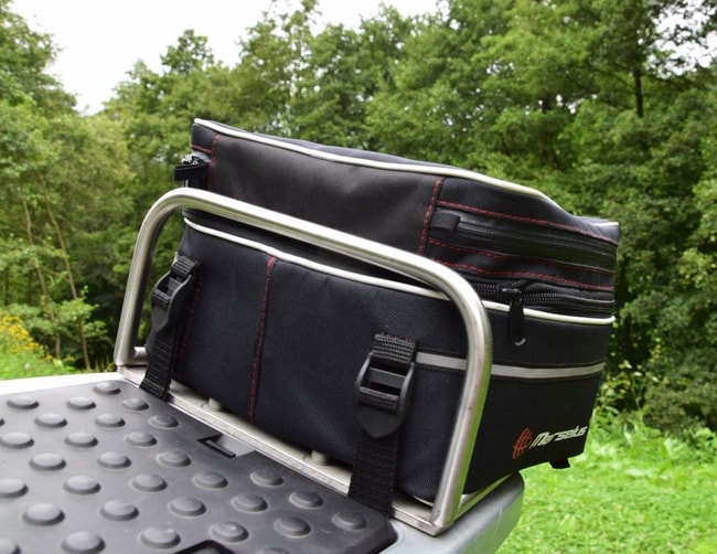 Universal expandable motorcycle tail bag