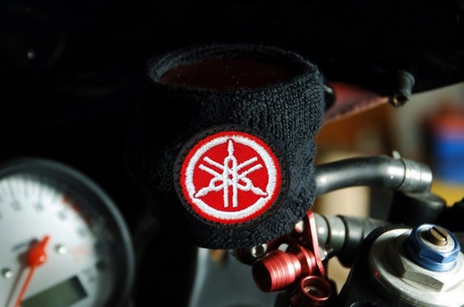 Brems-/Kupplungsflüssigkeitsbehälter-Abdeckungssocke für Yamaha-Modelle, rot