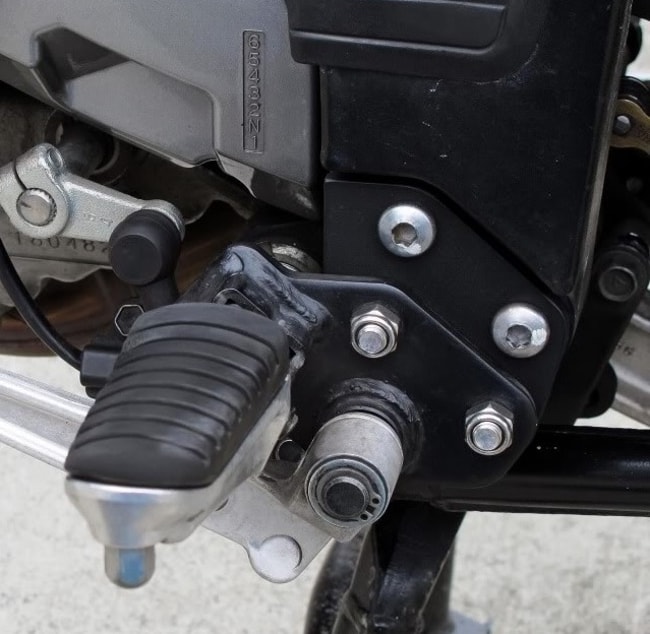 Kit de descida de pedaleiras para Suzuki V-Strom DL1000 2013-2019 / DL1050 2020-2023