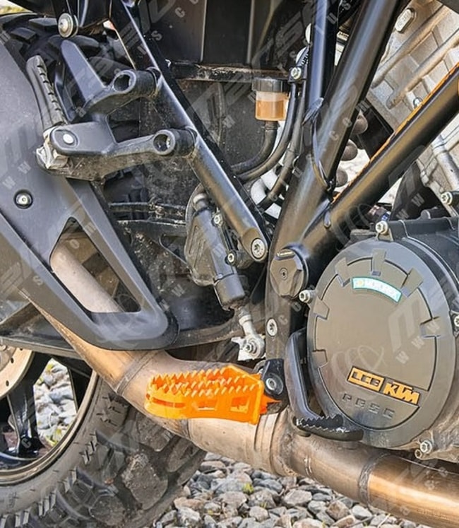 Off-road fotstödssats för KTM 1090 / 1190 Adventure / 1290 Super Adventure (orange)