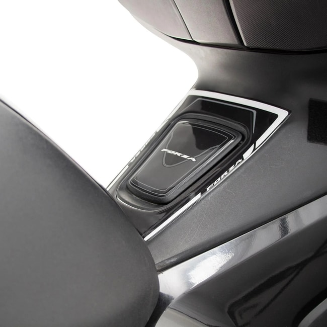 GPK σετ 3D προστατευτικά πατώματος Honda Forza 300 2014-2017 μαύρο-λευκό