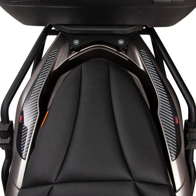 GPK staartstickers 3D voor Honda PCX 125 / 150 2018-2020 zwart-carbon (paar)