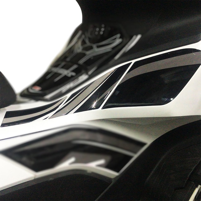 GPK 3D-dekaler på framsidan för Honda PCX 125 2021-2023 svartgrå (par)