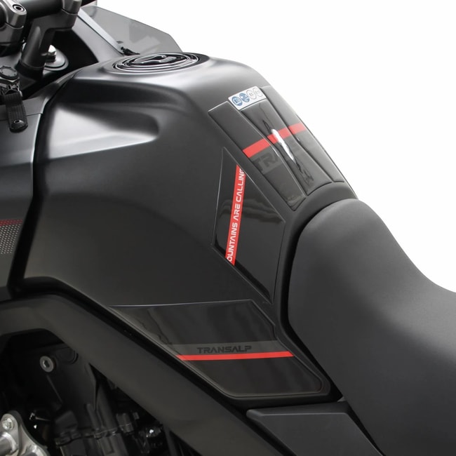 3D Carbon Tankpad Mit Streifen-Design In Rot - Perfekter Schutz Für Honda NC 750 X (90x241mm)