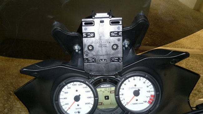 Suzuki V-Strom DL650 2004-2011 / DL1000 2004-2012 için RAM bilyeli kokpit GPS braketi