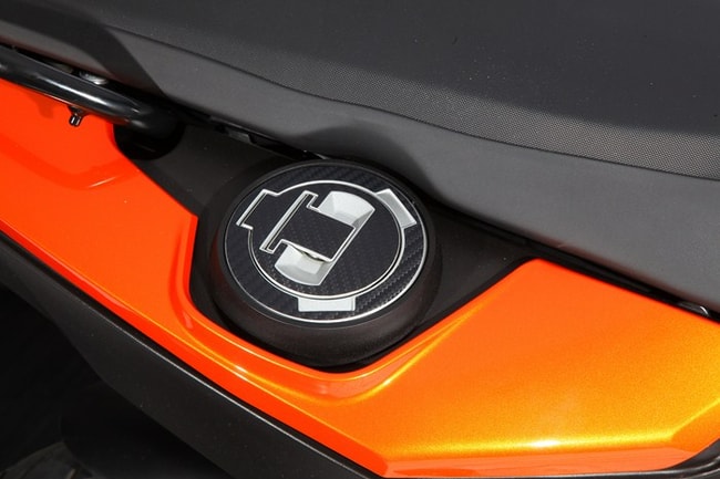 2007-2013 arası BMW modelleri için karbon gazı deposu kapağı kapağı