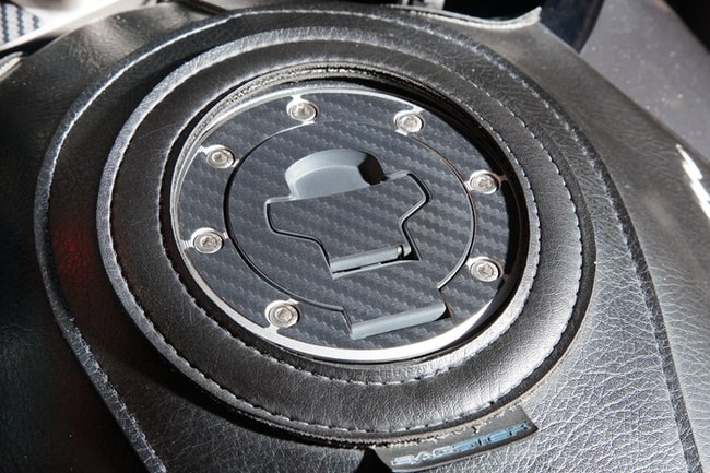 Carbon gas tank cap cover for Suzuki models (7 holes)