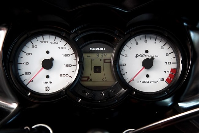 White speedometer and tachometer gauges with backlight film for Suzuki V-Strom DL650 2007-2011