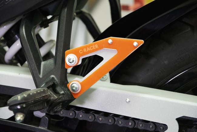 Protetor de apoio para os pés traseiro para KTM 390 Adventure 2020-2023 (laranja)