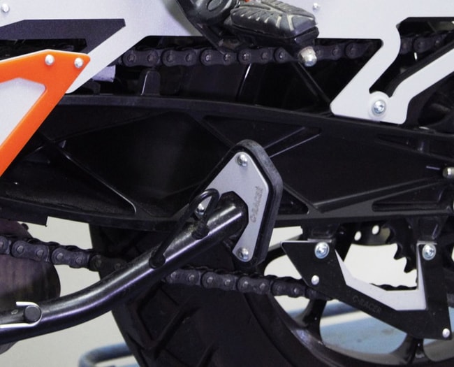 KTM 390 Adventure '20 için yan sehpa uzatma plakası -