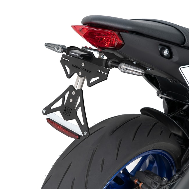 Barracuda license plate holder for Yamaha MT-09 2021-2023 specific for original turn signals
