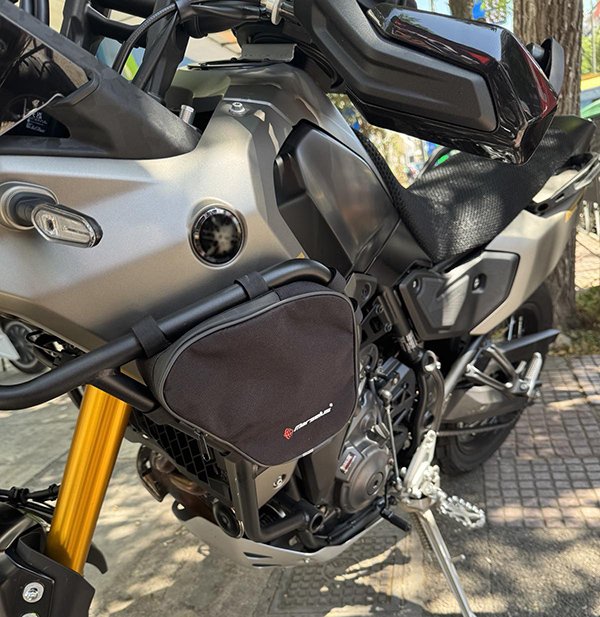 Crash bar bags compatible with Suzuki V-Strom 800 DE 2023-2024 | Moto