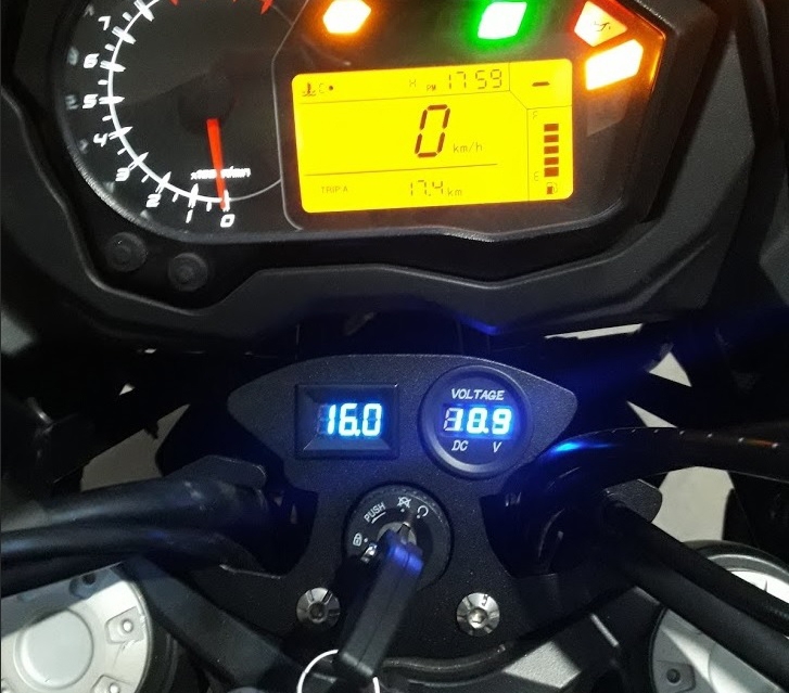 Handlebar mount with voltmeter and thermometer for Benelli TRK 502 / 502X (blue LCD)