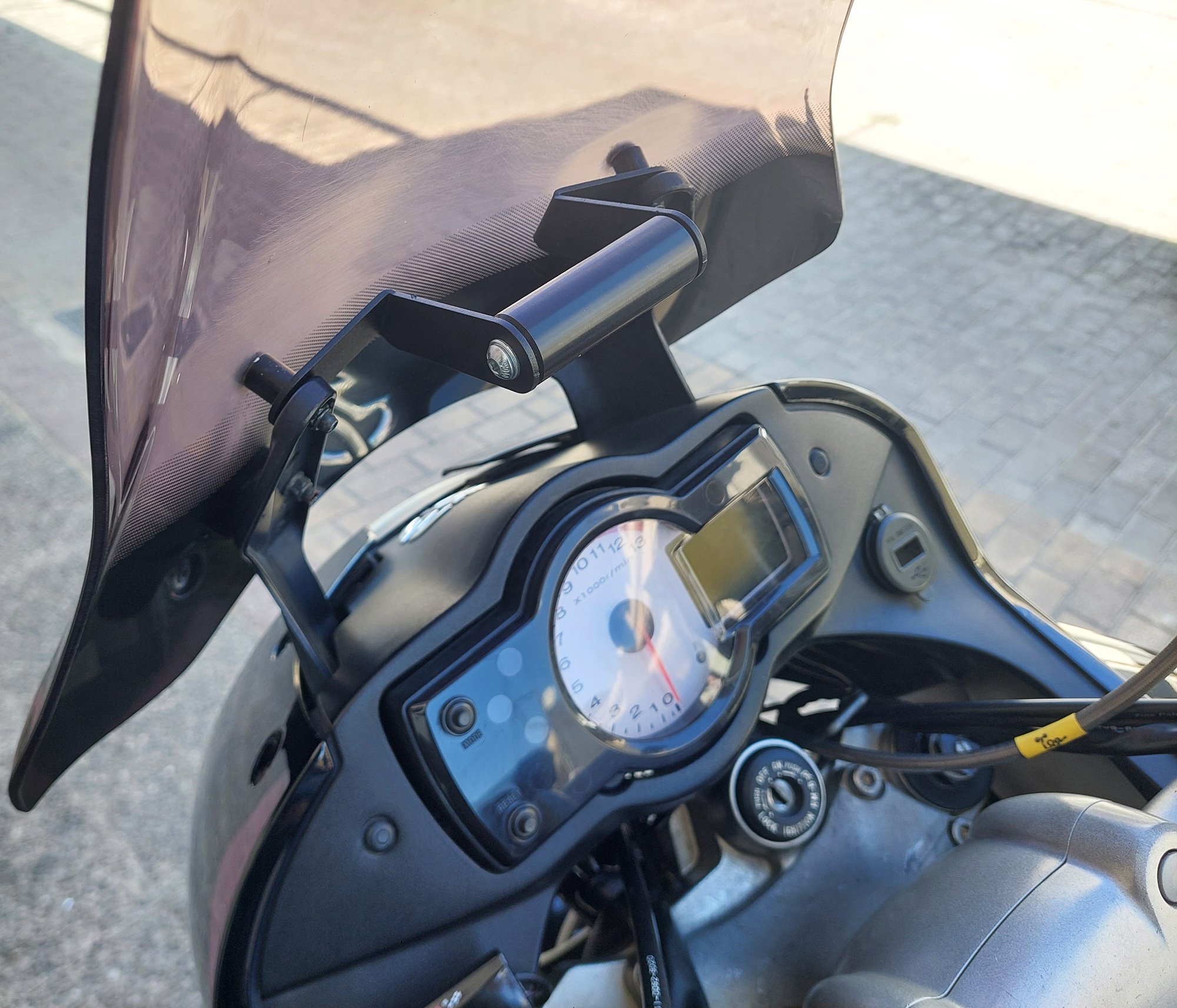 Soporte De Montaje Para Smartphone/GPS Compatible Con Honda Forza 750 2021 2024