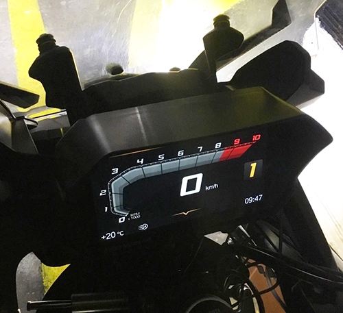 F-CORE Tafels op het dashboard vrachtwagen compatibel voor RENAULT T 01.14- Midden BLAUW