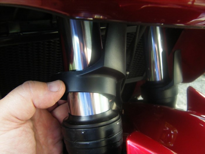 Universal fork seal protectors