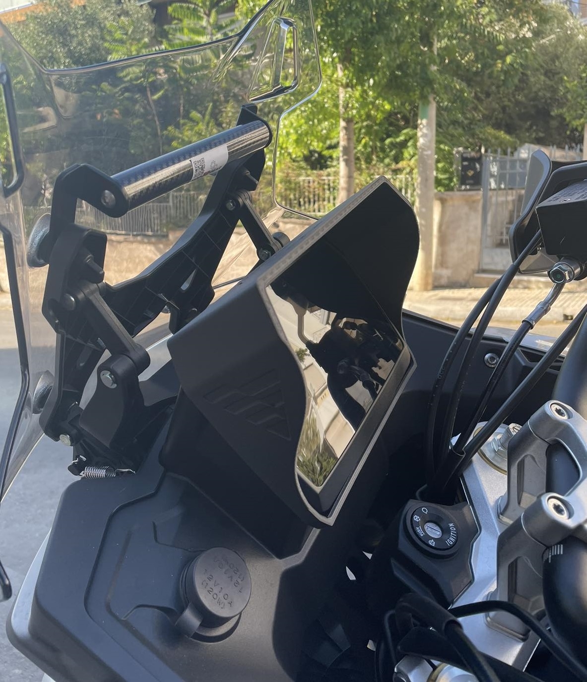 MOTORISE Housse De Tableau De Bord Avec Pare-soleil Compatible Avec Kymco DownTown GT 350i ABS / TCS E5 2024-2025 | Moto Discovery